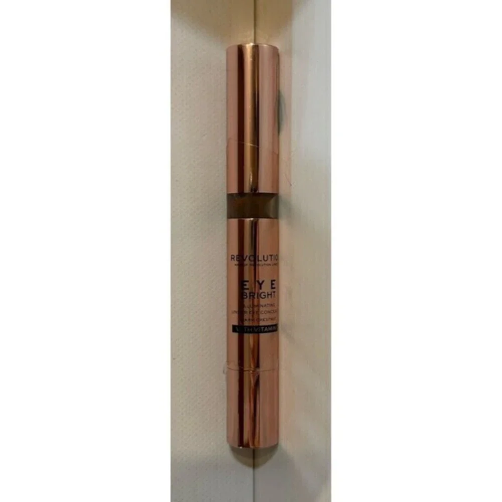 Makeup Revolution Eye Bright Concealer,Buildable Coverage, Dewy Finish. Tan
